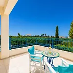 Estia Villa Peyia
